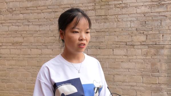 贵州励志女孩毕业了!拖回满满一箱惊喜,父母:很欣慰 贵州励志女孩毕业了!拖回满满一箱惊喜,父母:很欣慰