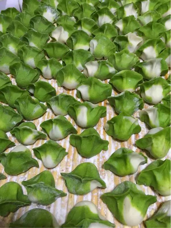 三伏天来了!今天,河北人最不应该放过的就是饺子...... 三伏天来了!今天,河北人最不应该放过的就是饺子......