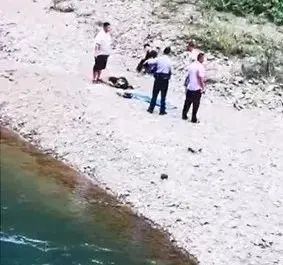 两男子钓鱼落水被冲百米远！其中1人溺亡