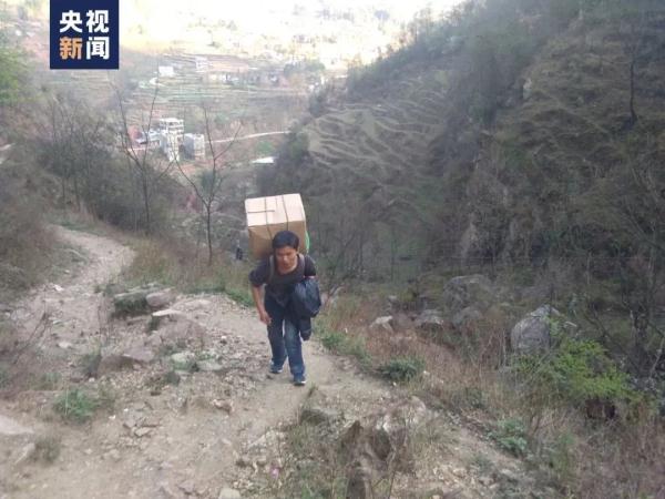 哭成泪人！这11年他们都很不舍……