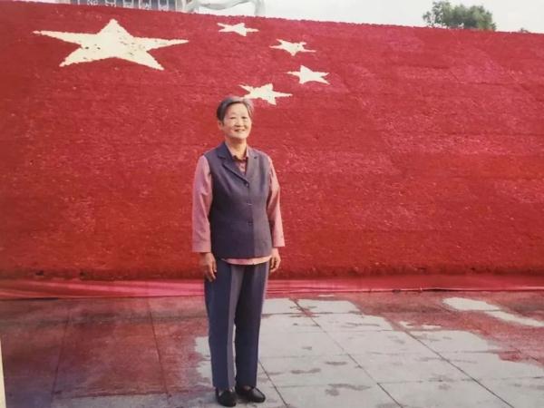 沈玉英奶奶，一路走好……生前她和老伴都有一个心愿