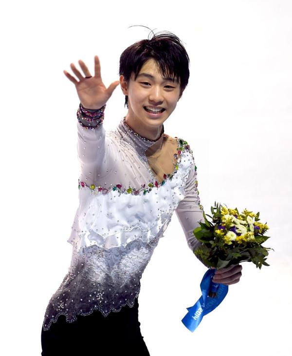 羽生告别赛场,翩然转身但脚步不停 羽生告别赛场,翩然转身但脚步不停