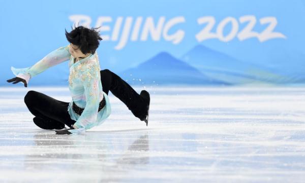 羽生告别赛场,翩然转身但脚步不停 羽生告别赛场,翩然转身但脚步不停