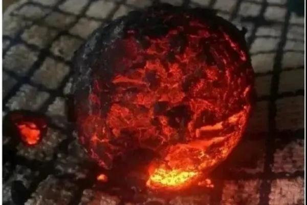 妈妈熬中药却炼出一炉“仙丹”？儿子灵魂发问