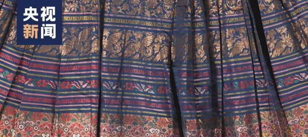 这条明代马面裙可太美了,细节惊艳! 这条明代马面裙可太美了,细节惊艳!