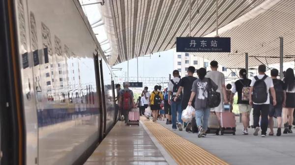 7月21日起，部分途经丹东站客列、丹东城市公共交通逐步恢复