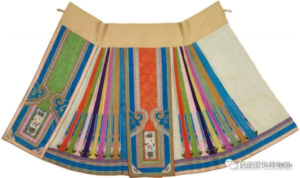 这条明代马面裙可太美了,细节惊艳! 这条明代马面裙可太美了,细节惊艳!