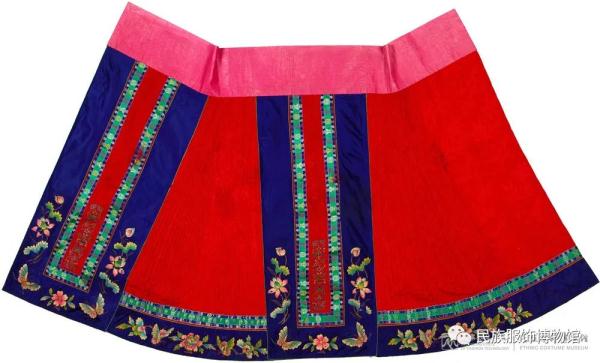 这条明代马面裙可太美了,细节惊艳! 这条明代马面裙可太美了,细节惊艳!