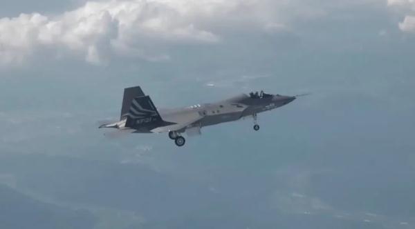 这款韩国国产战机首飞成功，意味着……