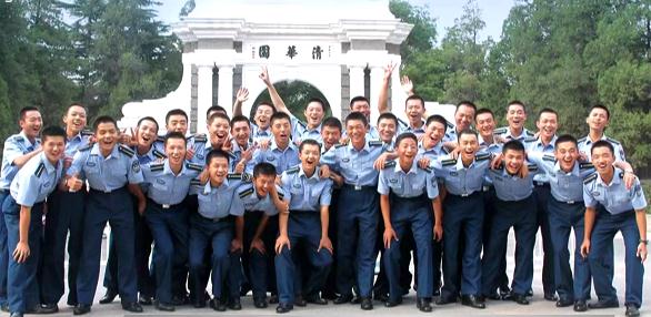 00后已奔赴战斗一线,飞行员好苗子从初中开始培养! 00后已奔赴战斗一线,飞行员好苗子从初中开始培养!