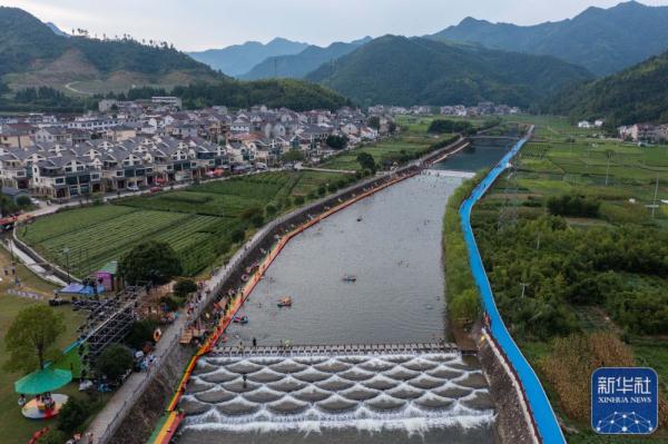 浙江建德：乡村开启夏季清凉戏水季