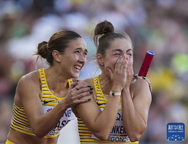 田径世锦赛丨女子4X100米接力决赛:美国队夺冠 田径世锦赛丨女子4X100米接力决赛:美国队夺冠