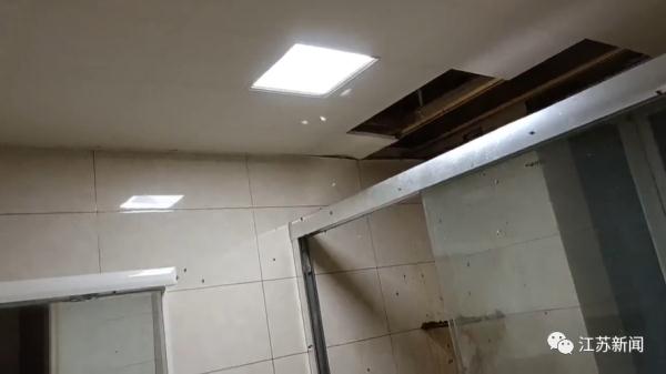 头皮发麻!足足160斤,家中掏出这个大家伙 头皮发麻!足足160斤,家中掏出这个大家伙