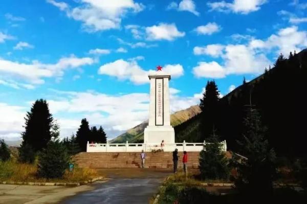小牛小羊误食乱丢的垃圾，新疆文旅厅发文提醒