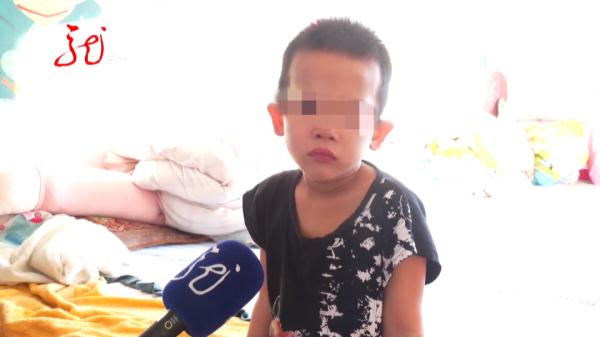 黑龙江一对小哥俩在幼儿园待了二十多天，“失联”爸爸终于露面