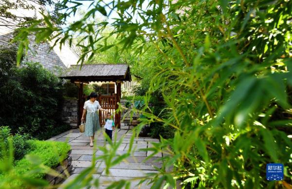 废弃村庄变身现代“桃花源” 百年古寨重绘山乡“诗与画”