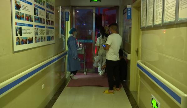 男子去医院看病人,没想到自己也成了病人!更气的是…… 男子去医院看病人,没想到自己也成了病人!更气的是……