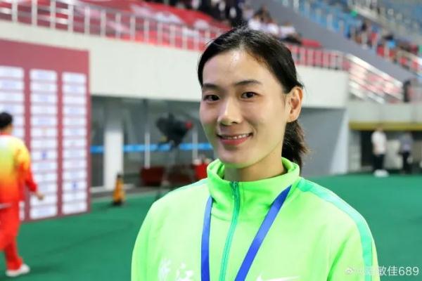 他宣布婚讯！新娘是她