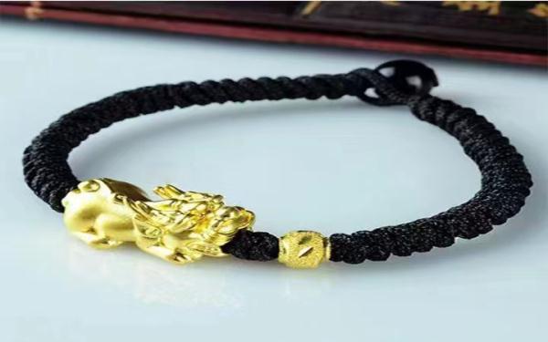 家中黄金首饰蹊跷丢失 警方调查后锁定宠物狗 家中黄金首饰蹊跷丢失 警方调查后锁定宠物狗