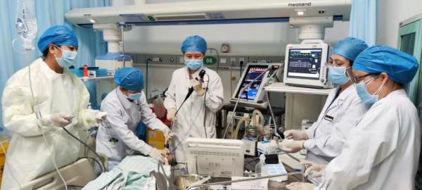 合肥80岁老奶奶吃汤圆误呛…关键时刻,学会这一招或能救命! 合肥80岁老奶奶吃汤圆误呛…关键时刻,学会这一招或能救命!