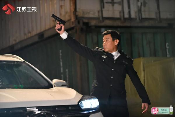 何冰、张国强飙演技 江苏卫视《分界线》定档 何冰、张国强飙演技 江苏卫视《分界线》定档