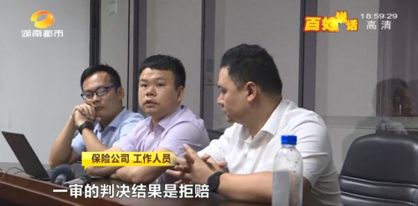 200万法拉利借给朋友接亲被撞烂，百万车损无人承担！男子欲哭无泪