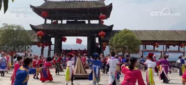 夜间消费 | 升级特色商业街 民俗文化点亮旅游经济