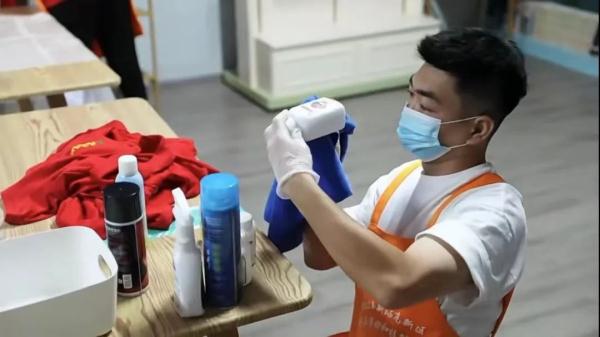 合肥95后小伙“夺冠”! 合肥95后小伙“夺冠”!