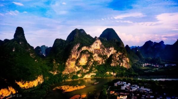 坐火车穿越村落,窗景超治愈! 坐火车穿越村落,窗景超治愈!