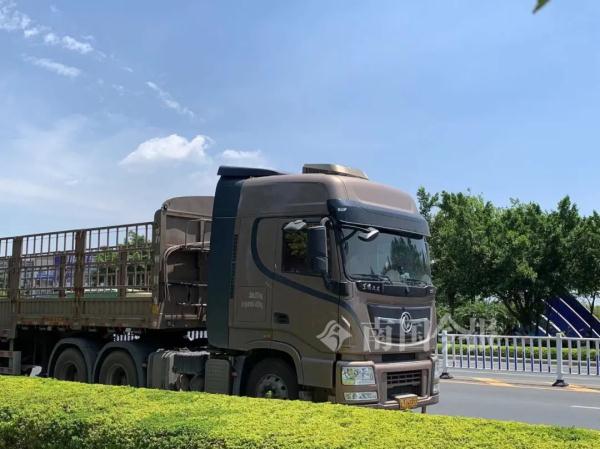 别无视它!柳州大货车这样开会被罚,今天有人领到首张罚单 别无视它!柳州大货车这样开会被罚,今天有人领到首张罚单