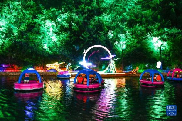 贵州施秉：“避暑经济”激发旅游市场新活力