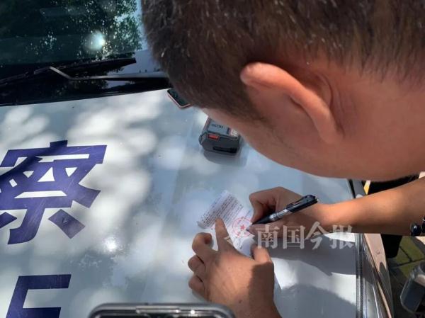 别无视它!柳州大货车这样开会被罚,今天有人领到首张罚单 别无视它!柳州大货车这样开会被罚,今天有人领到首张罚单