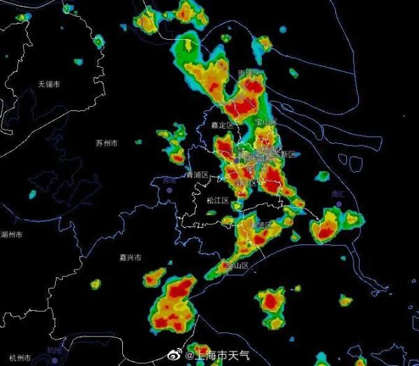 上海暴雨、台风蓝色预警高挂！“桑达”到哪儿了？周末还能出门吗？