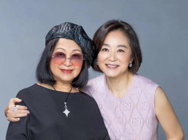 林青霞转行成为作家？她如何走上写作道路？