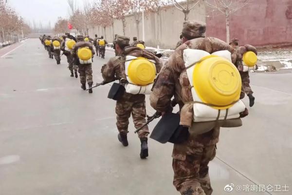 部队神器“小黄盆”，你可能猜不出它干过啥