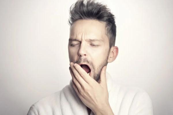 睡眠不好百病生！入睡困难半夜易醒，几种常见失眠类型