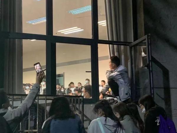 近半受访大学生找对象不看脸？最重要的其实是......