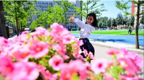 这个巴基斯坦女孩开口就是“沈阳味儿”！