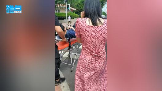 忽闻一声惨叫，还好车上有她……