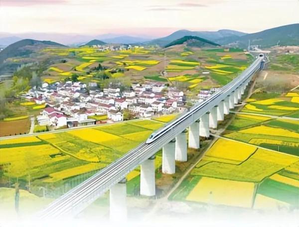 人民日报特别报道 | 陕西:呵护秦岭生态 展现自然之美 人民日报特别报道 | 陕西:呵护秦岭生态 展现自然之美