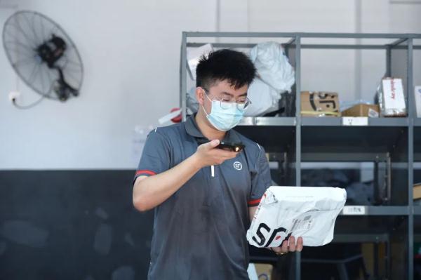 “00后”，报到！