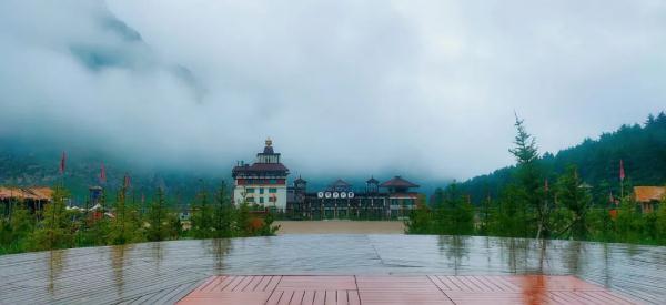雨后的冰沟河,云雾缭绕,仙气十足! 雨后的冰沟河,云雾缭绕,仙气十足!