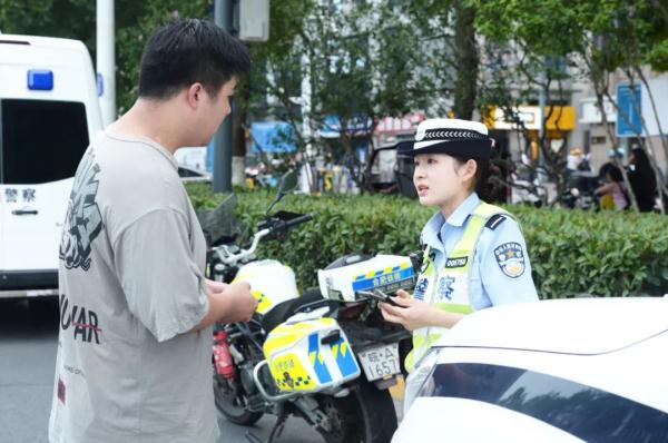 “00后”，报到！