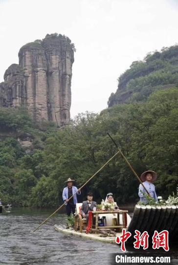 福建武夷山打造爱情旅游圣地