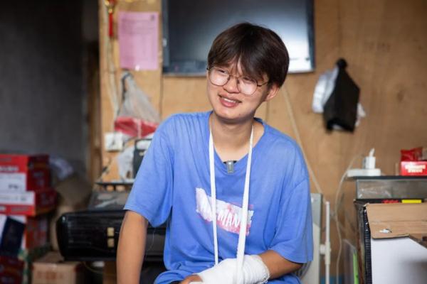 台州19岁男孩坚强到让人心痛！至亲一个个离世，背上20多万元的债
