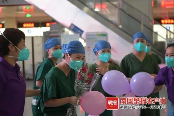 “嫁给我吧！”北海人民医院内这一幕，让所有人都红了眼