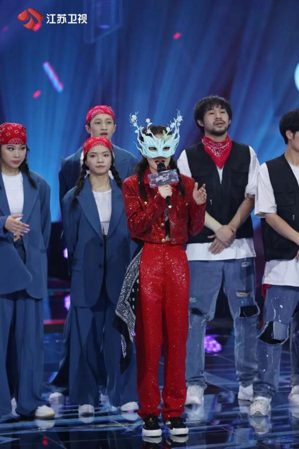 《蒙面舞王》第二赛段淘汰赛，全员协力演绎“舞者初心”