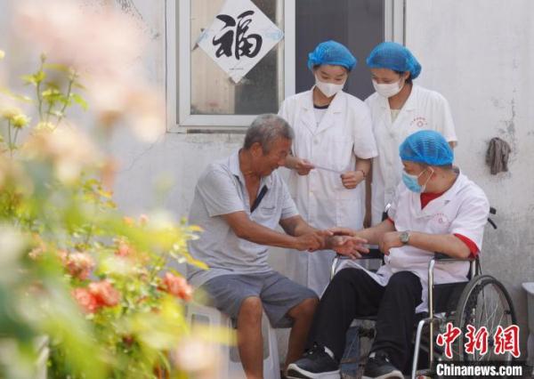 河北邢台“轮椅医生”焦军营：做救死扶伤的追梦人