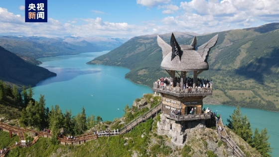 受疫情影响 新疆喀纳斯景区下调日接待游客量