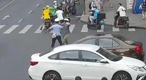 找到了！全网怒赞的“六勇士”，是他们！